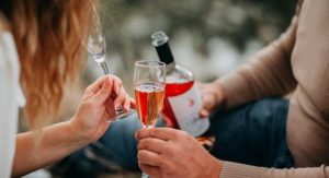 calories in champagne vs wine